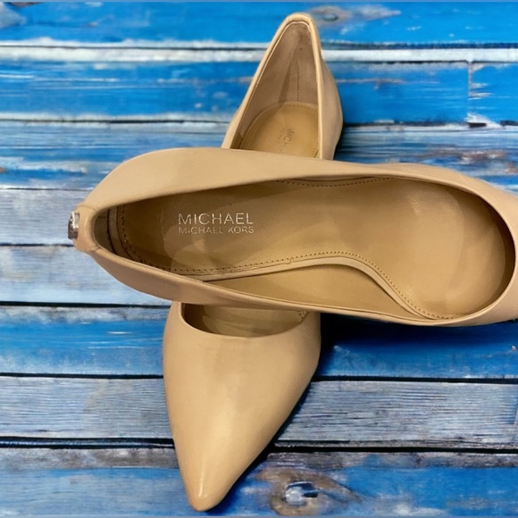 Michael Kors Beige Heels - Picture 8 of 14